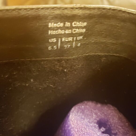 Aldo wedge black boot
Side zipper 
Size 6.5 - Picture 5 of 6